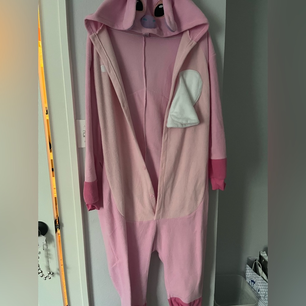 Angel onesie (from lilo and stitch)
